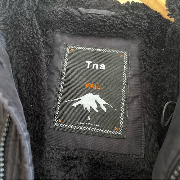 TNA Vail Parka from Aritzia - Picture 3 of 4